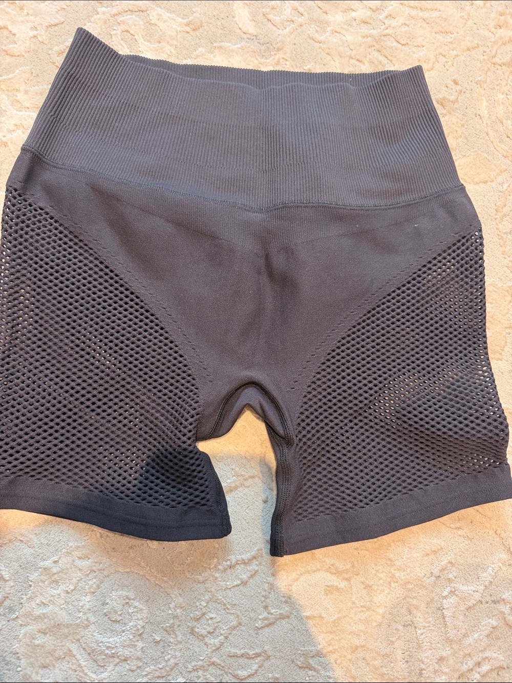 Alo Women’s Black bundle 5 Piece - Picture 5 of 12